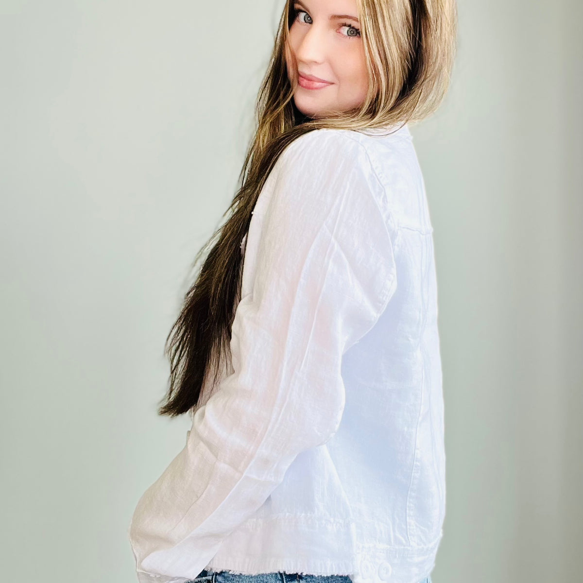 White Shirring Sleeve Cropped Denim Jacket main image 1